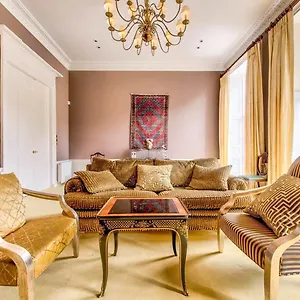 Beautiful Centre Georgian 4 Bed Townhouse With Private Garden United Kingdom