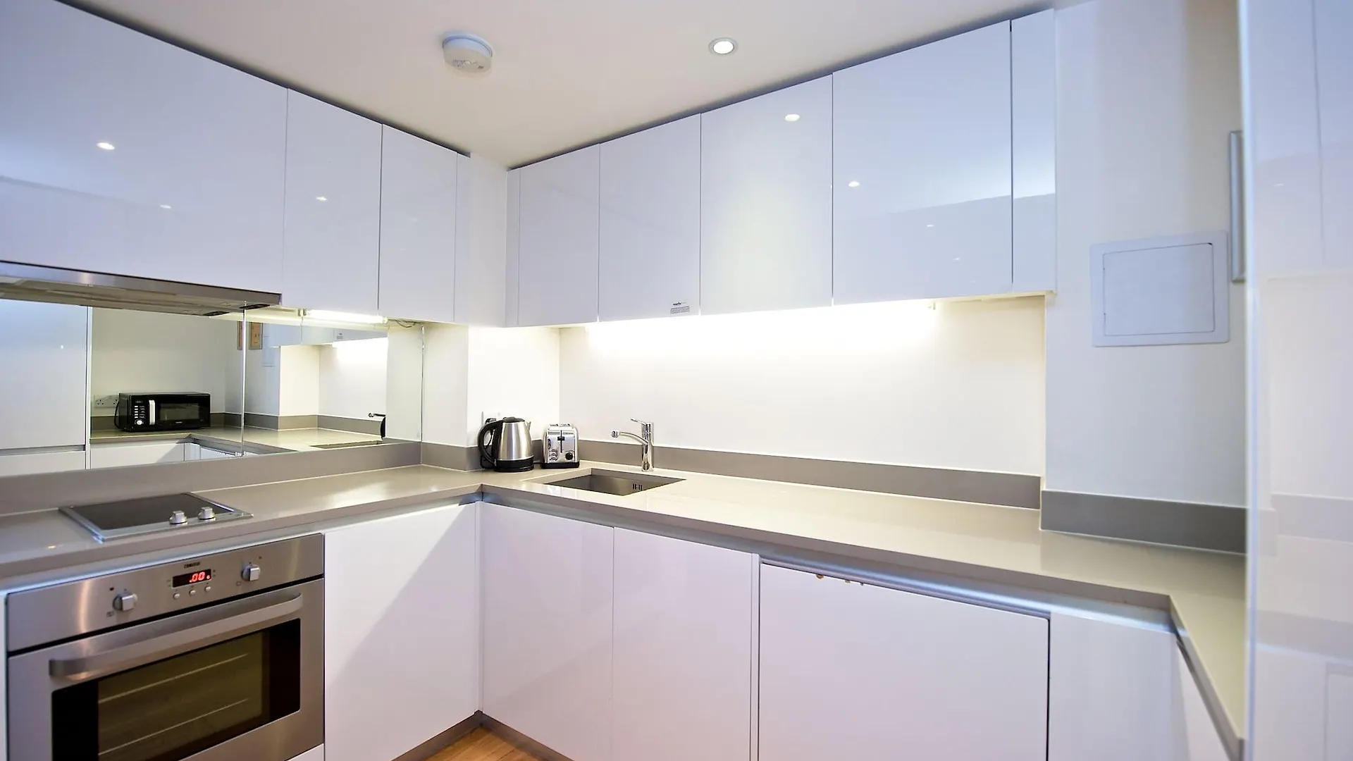 Staycity Aparthotels London Heathrow Hillingdon