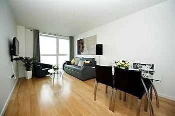 Staycity Aparthotels London Heathrow Hillingdon 4*,