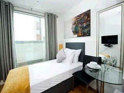 Staycity Aparthotels London Heathrow Hillingdon 4*,  United Kingdom